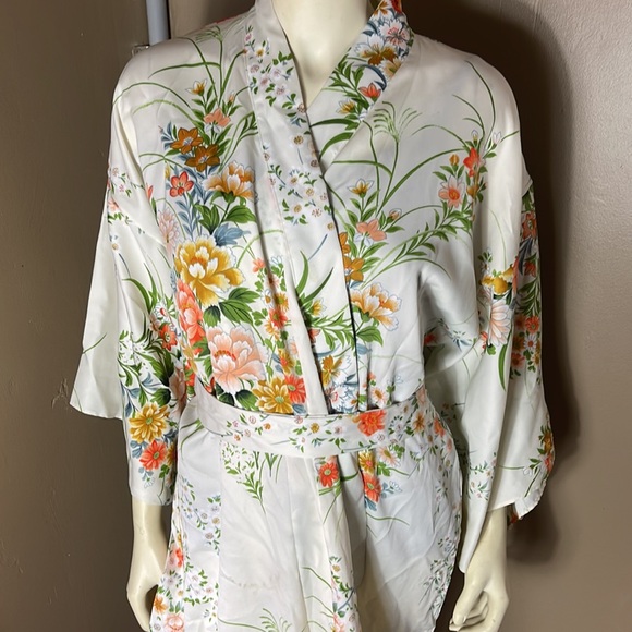 ichibaiu Intimates & Sleepwear Vintage Japanese Floral Robe Small